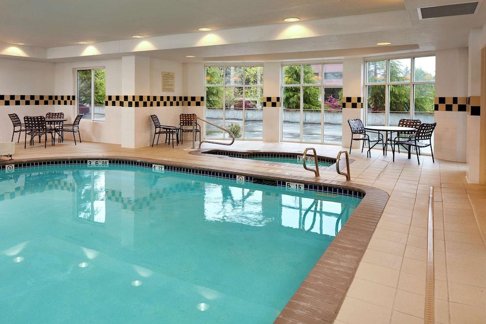 Hilton Garden Inn Portland Lake Oswego Exteriér fotografie