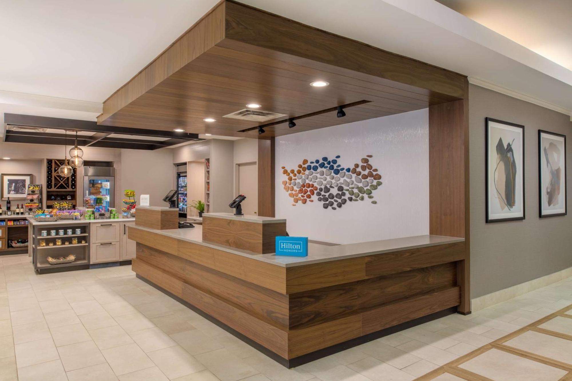 Hilton Garden Inn Portland Lake Oswego Exteriér fotografie