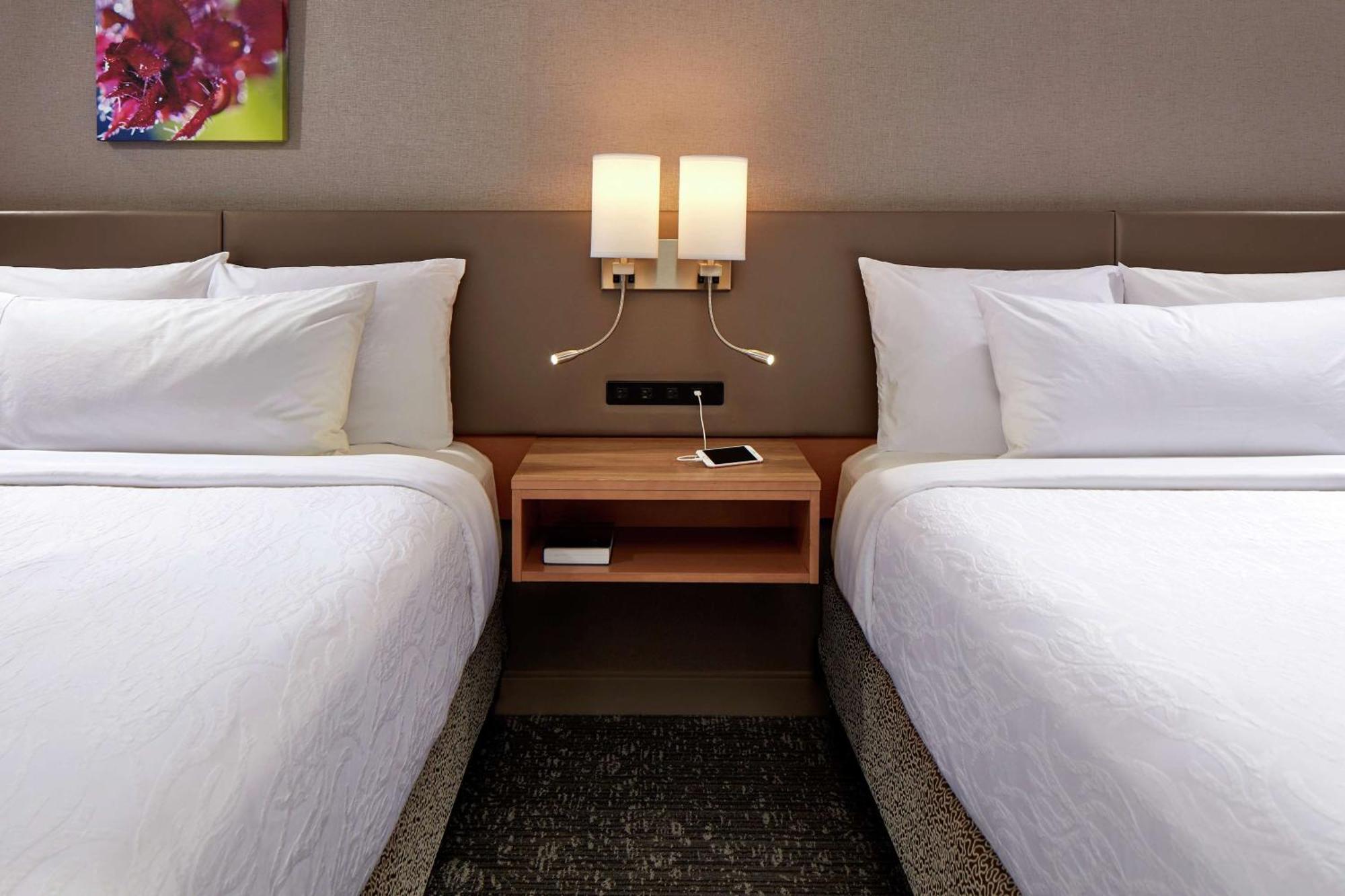 Hilton Garden Inn Portland Lake Oswego Exteriér fotografie