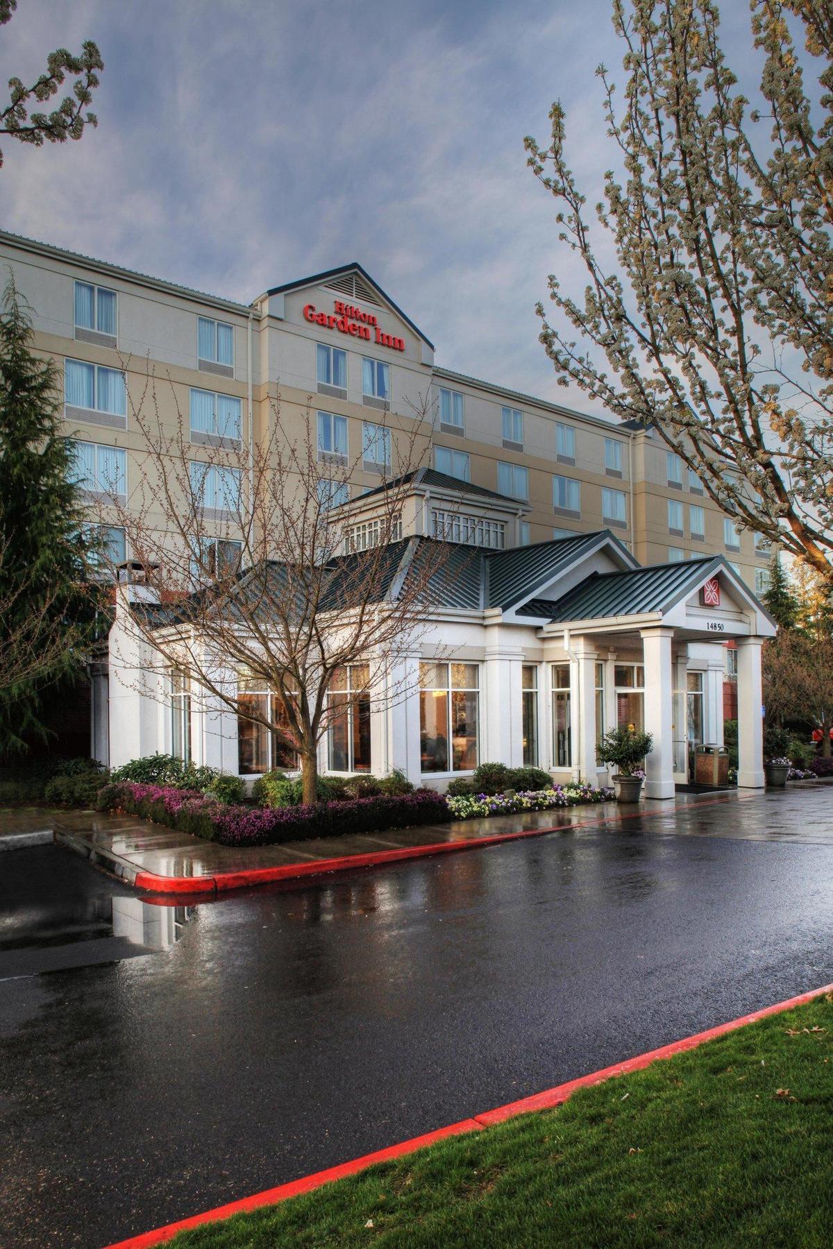 Hilton Garden Inn Portland Lake Oswego Exteriér fotografie